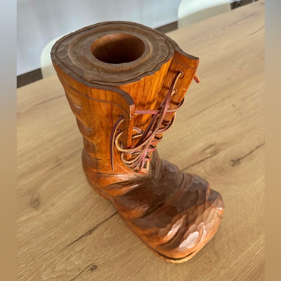 Wood shoe sculpture / Botte en bois sculpté - Picture 2 of 6